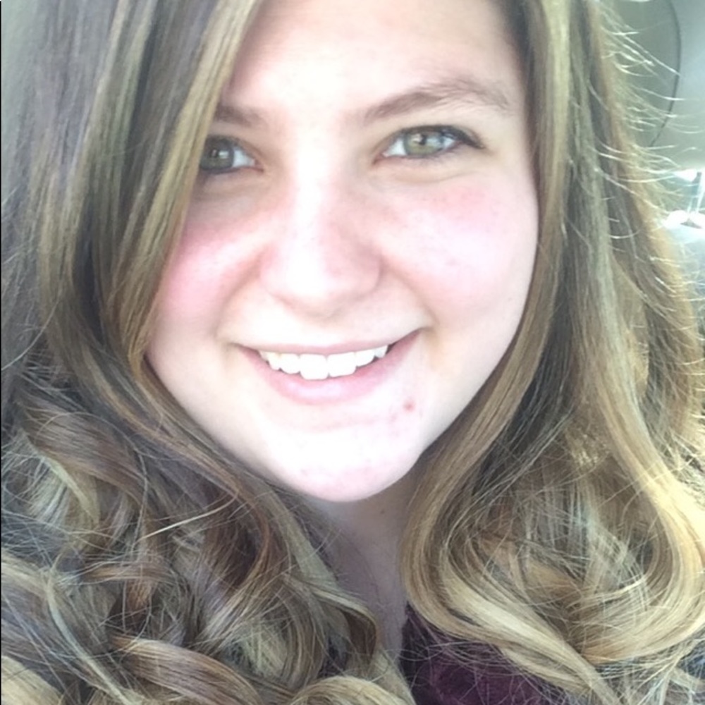 Meet your Posher, Christine